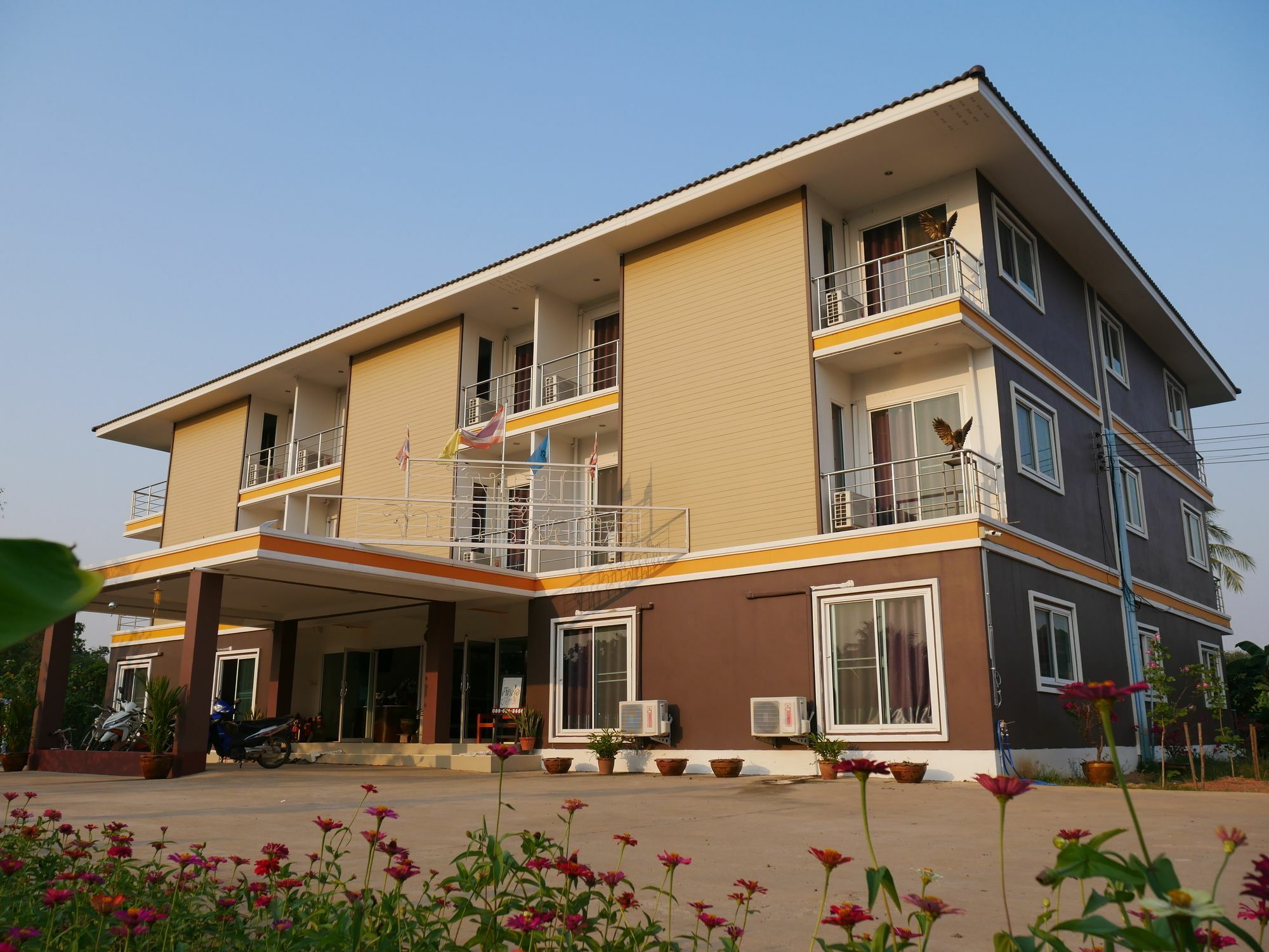 Jumpa Resort Hotel Phitsanulok Exterior foto